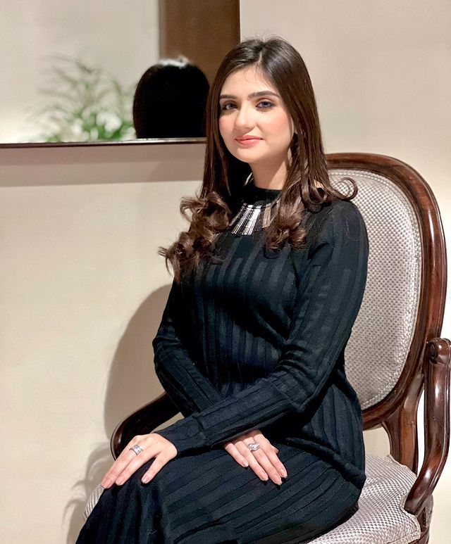 Kia Malhotra Indian escort in Delhi (3)